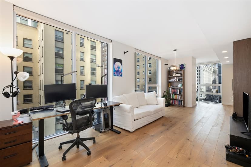 Property photo for 121 Stewart Street #501, Seattle photo 4