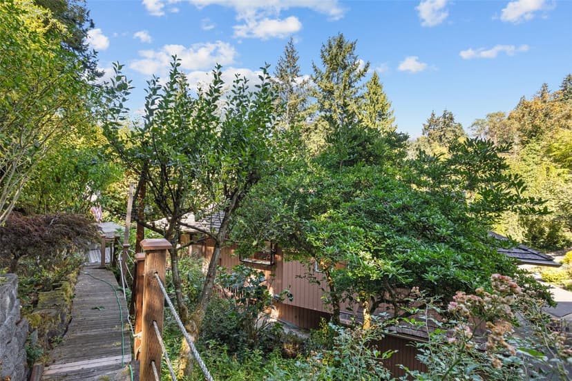 Property photo for 3811 SW Orchard Street, Seattle photo 36