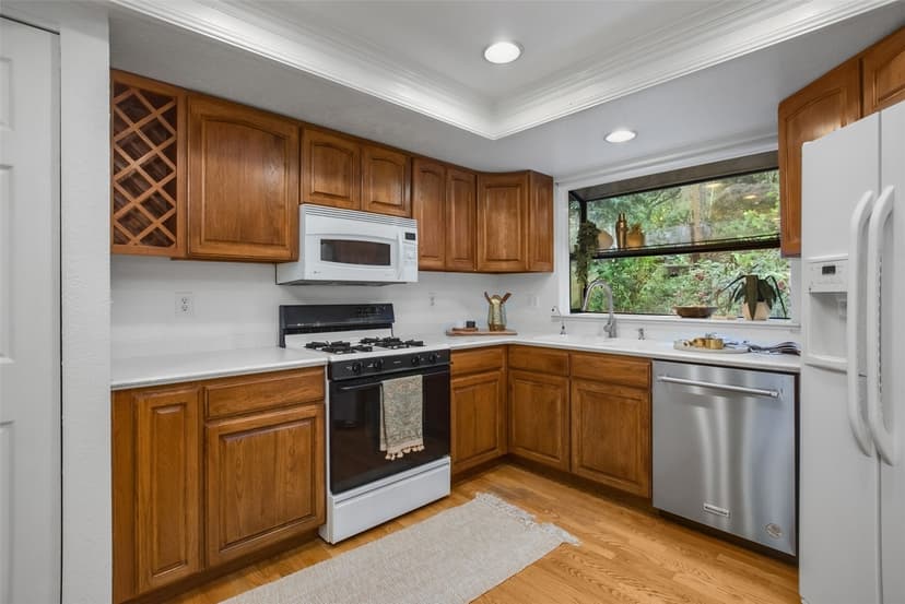 Property photo for 3811 SW Orchard Street, Seattle photo 10