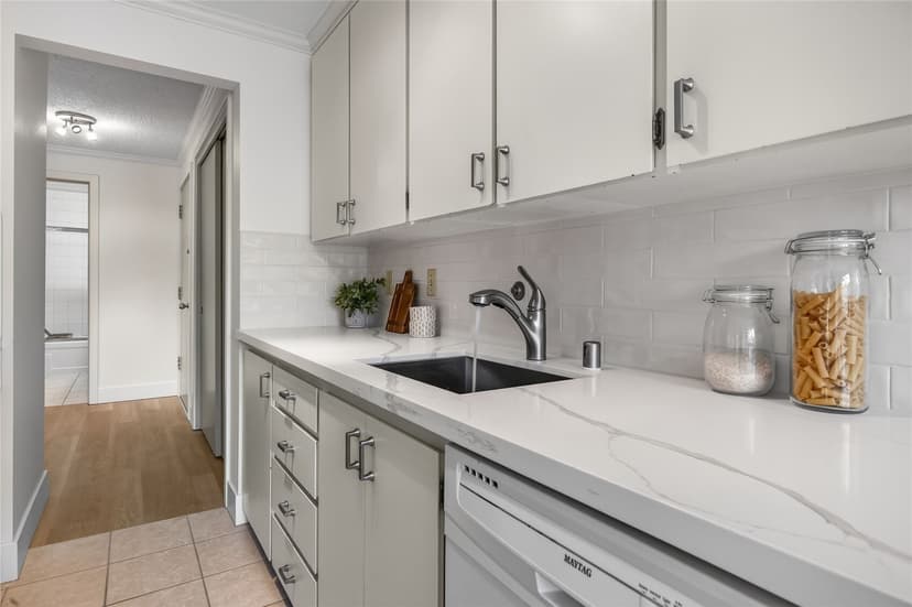 Property photo for 506 N 45th Street #302, Seattle photo 5