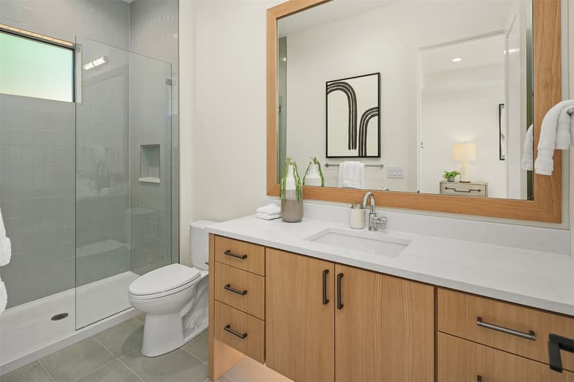 Property photo for 10452 NE 142nd Street, Kirkland photo 24