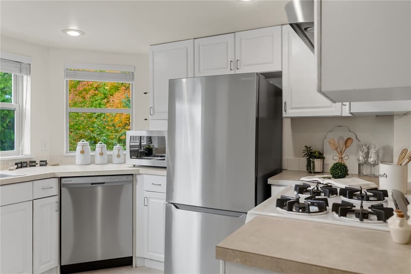 Property photo for 11570 Stone Avenue N #103A, Seattle photo 12