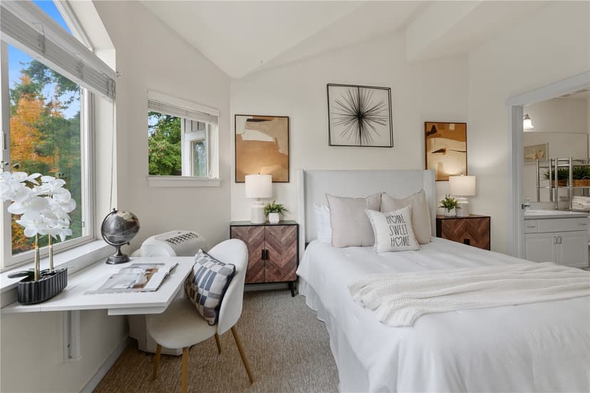 Property photo for 11570 Stone Avenue N #103A, Seattle photo 22