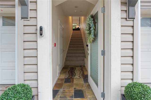 Property photo for 11570 Stone Avenue N #103A, Seattle photo 3