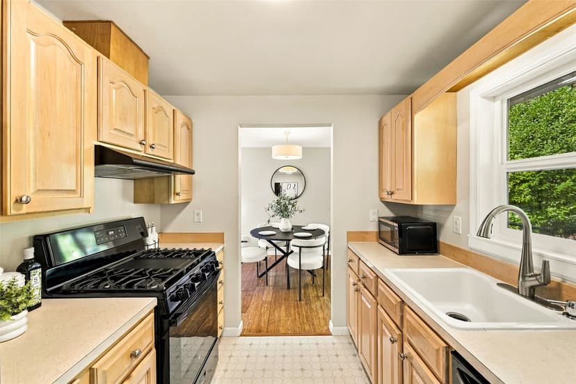 Property photo for 21314 124th Street SE, Kent photo 12
