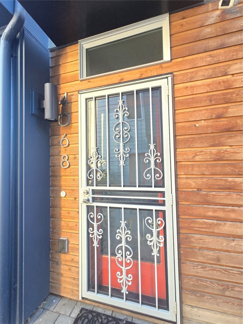 Property photo for 4068 S Myrtle Street, Seattle photo 2