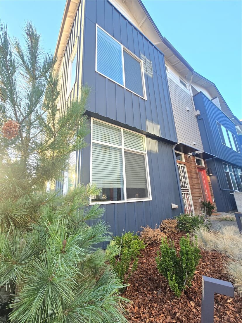 Property photo for 4068 S Myrtle Street, Seattle photo 3
