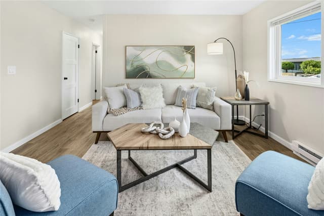 Property photo for 670 Dayton Avenue NE, Renton photo 5