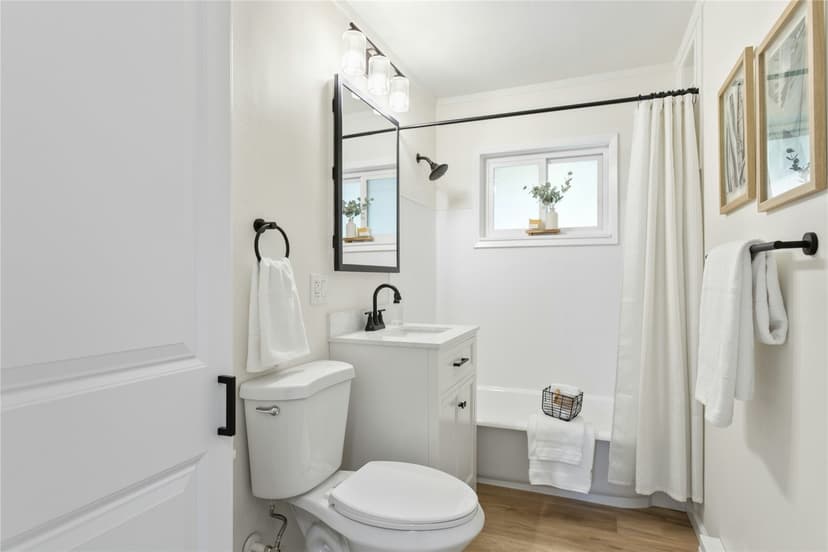 Property photo for 670 Dayton Avenue NE, Renton photo 20