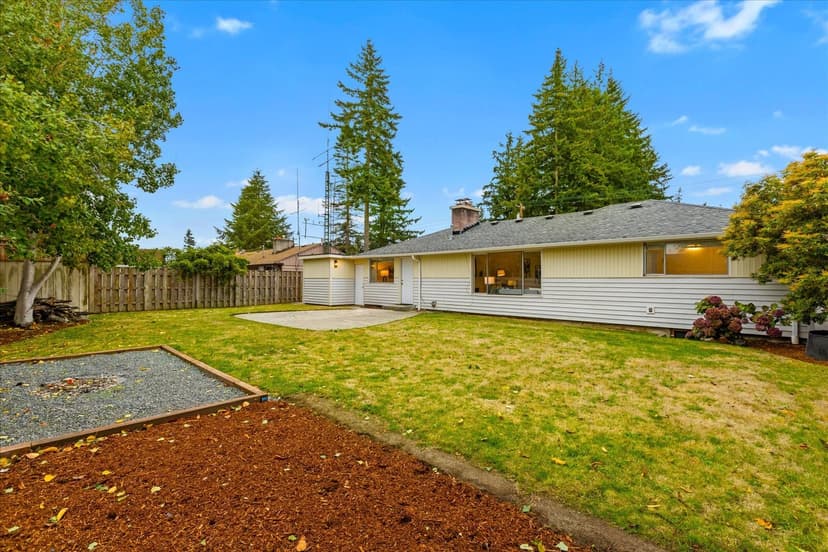 Property photo for 23107 84th Avenue W, Edmonds photo 19