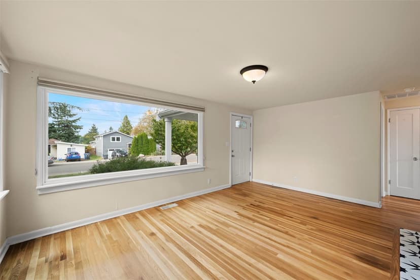 Property photo for 16824 37th Avenue S, SeaTac photo 7