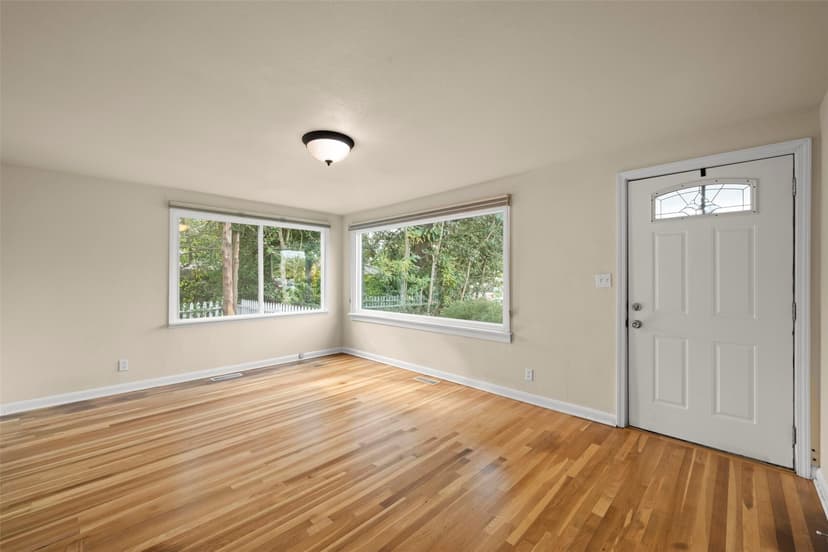 Property photo for 16824 37th Avenue S, SeaTac photo 9