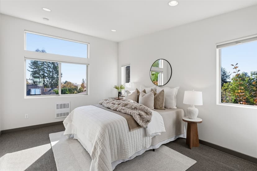 Property photo for 2105 N 89th Street, Seattle photo 17