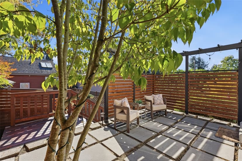 Property photo for 2105 N 89th Street, Seattle photo 29