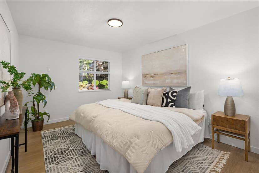 Property photo for 11637 100th Avenue NE #2C, Kirkland photo 16