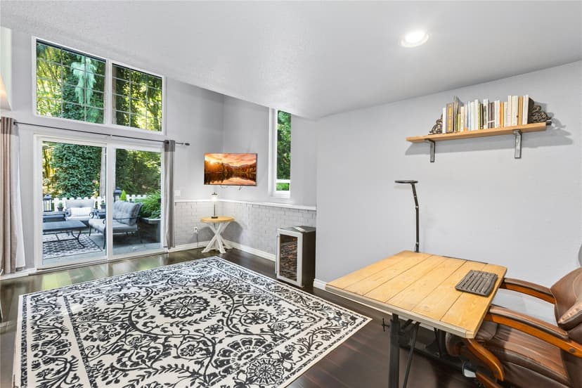Property photo for 860 Valley View Place SW, Issaquah photo 17