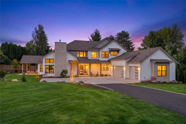 Property photo for 17218 & 17220 NE Woodinville Duvall Road, Woodinville photo 2