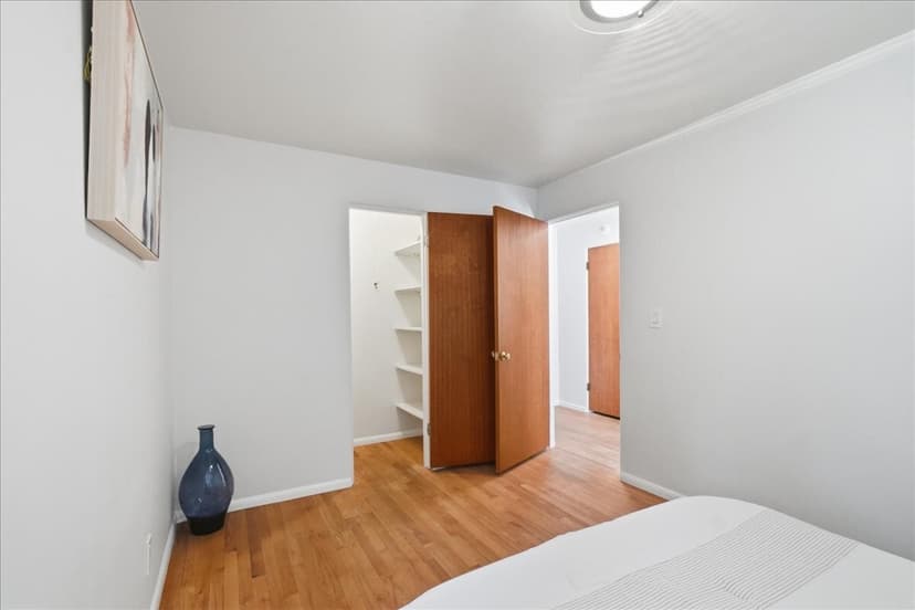 Property photo for 530 W Olympic Place #206, Seattle photo 14