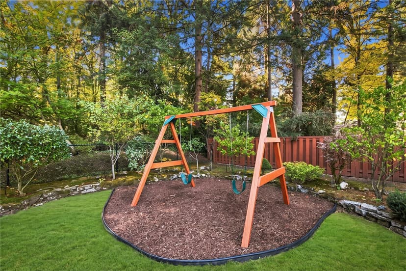 Property photo for 12441 NE 2nd Street, Bellevue photo 17