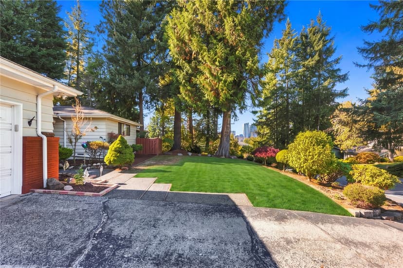 Property photo for 12441 NE 2nd Street, Bellevue photo 4