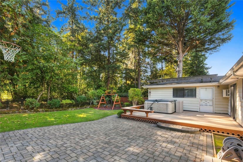 Property photo for 12441 NE 2nd Street, Bellevue photo 15