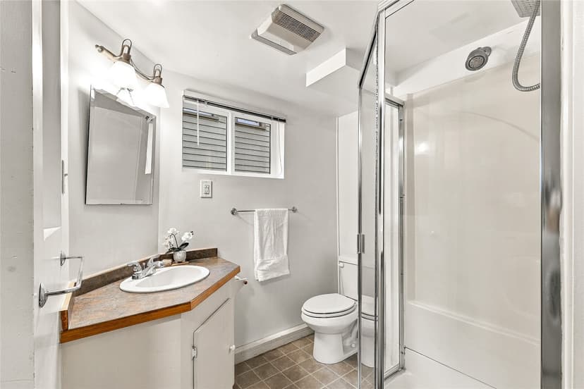 Property photo for 5756 25th Avenue NE, Seattle photo 23
