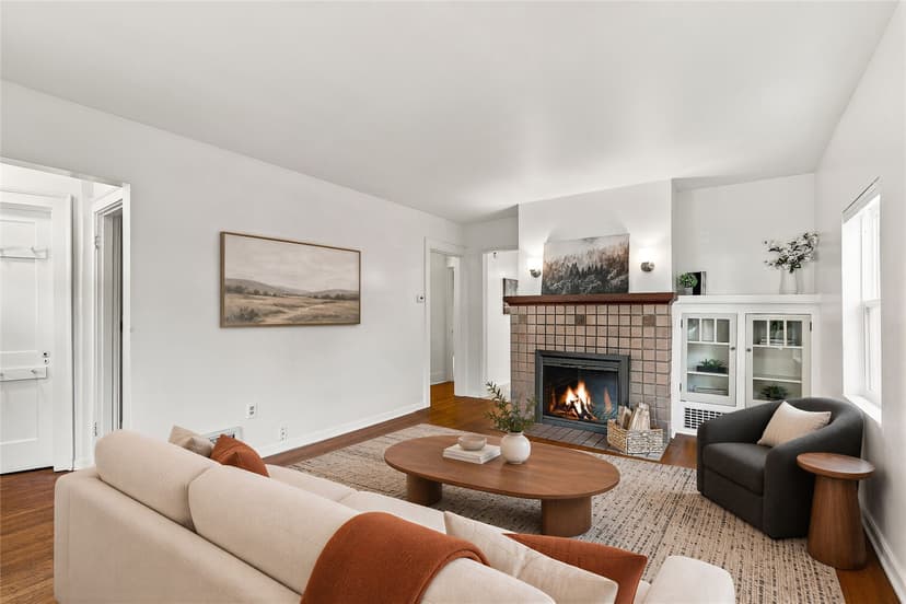 Property photo for 5756 25th Avenue NE, Seattle photo 5