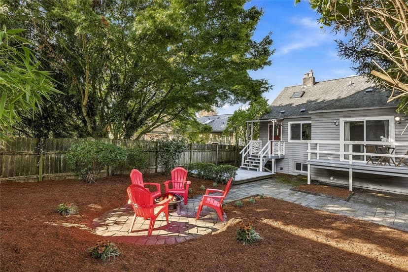 Property photo for 5756 25th Avenue NE, Seattle photo 27
