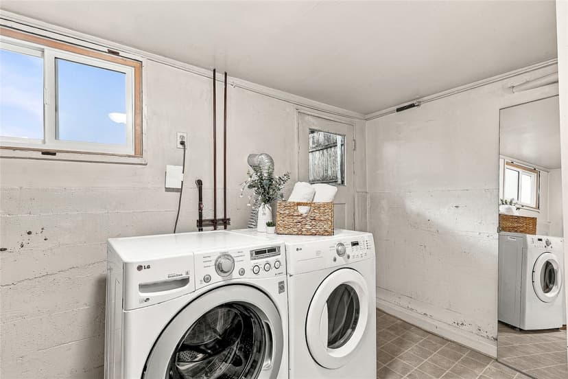 Property photo for 5756 25th Avenue NE, Seattle photo 21