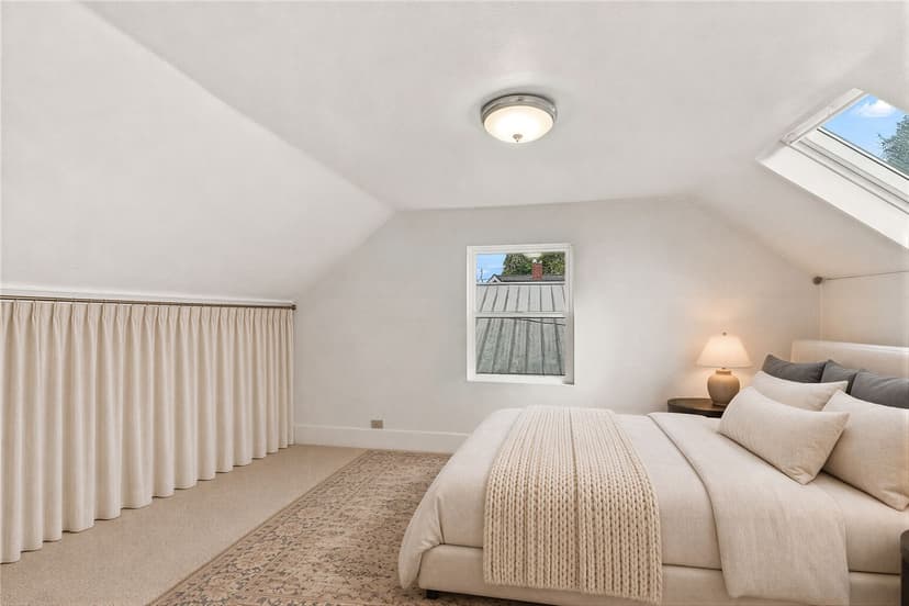 Property photo for 5756 25th Avenue NE, Seattle photo 17