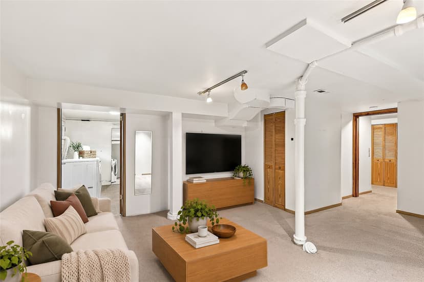 Property photo for 5756 25th Avenue NE, Seattle photo 20