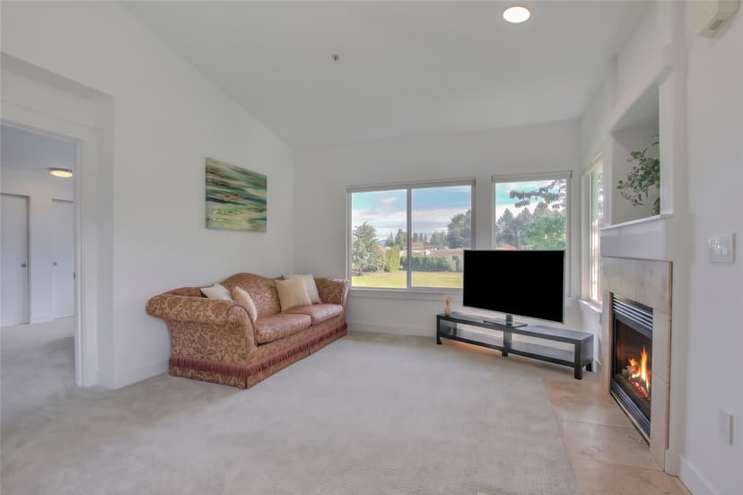 Property photo for 11130 SE 208th St #M-202, Kent photo 3