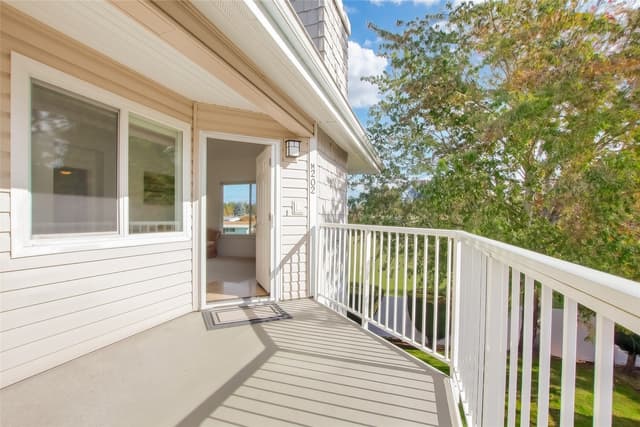 Property photo for 11130 SE 208th St #M-202, Kent photo 2