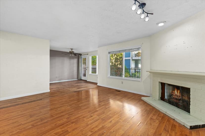 Property photo for 12526 SE 32nd Street #30, Bellevue photo 6