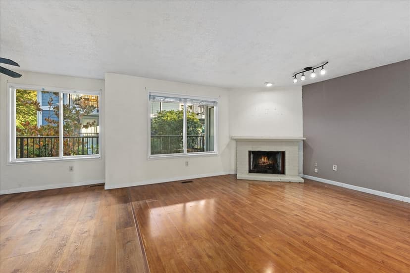 Property photo for 12526 SE 32nd Street #30, Bellevue photo 5
