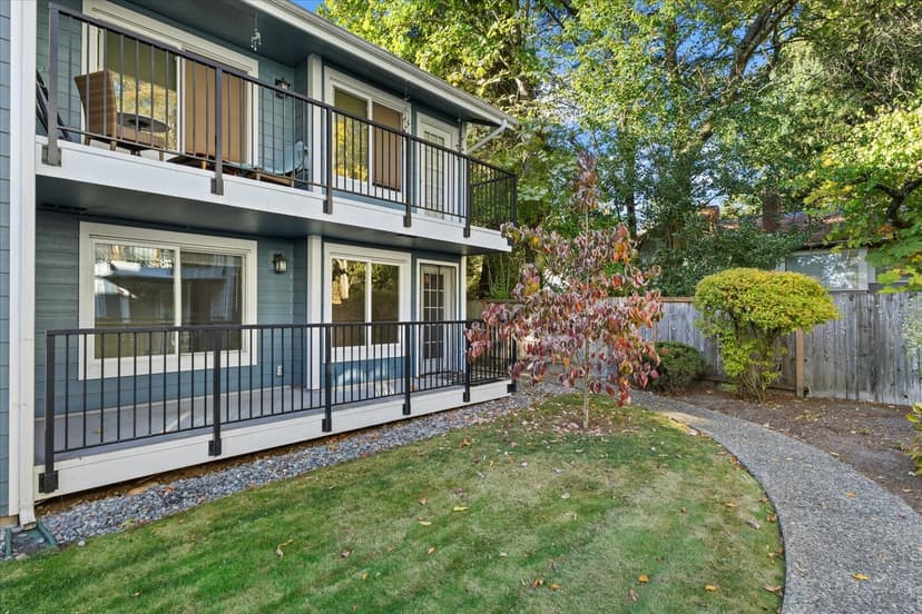 Property photo for 12526 SE 32nd Street #30, Bellevue photo 2
