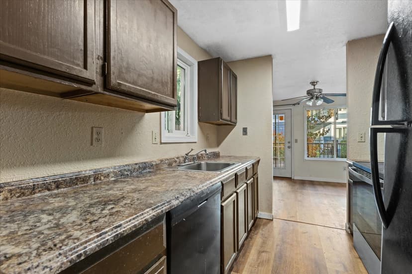 Property photo for 12526 SE 32nd Street #30, Bellevue photo 13