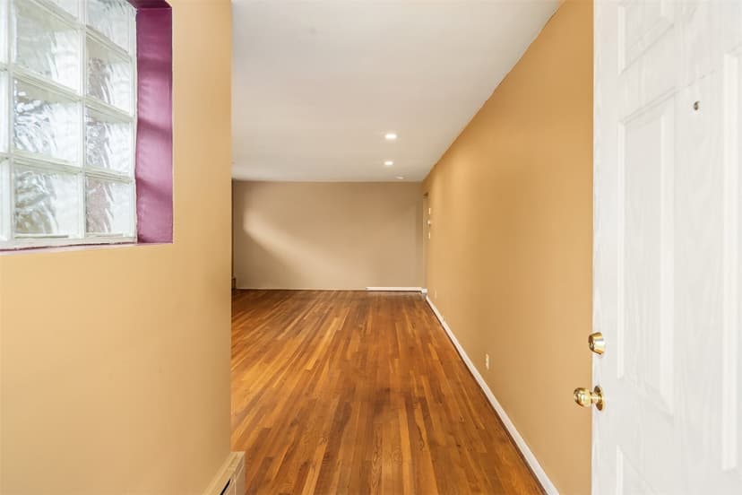 Property photo for 1710 Baker Avenue, Everett photo 2