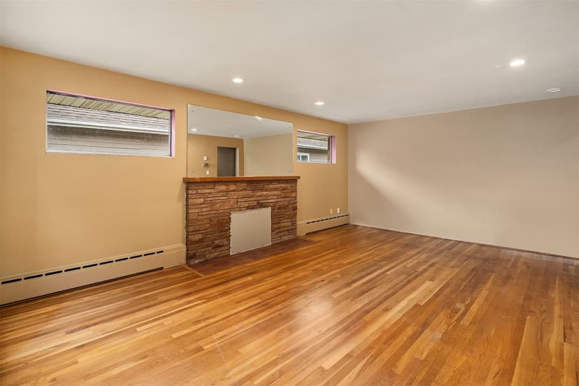 Property photo for 1710 Baker Avenue, Everett photo 3