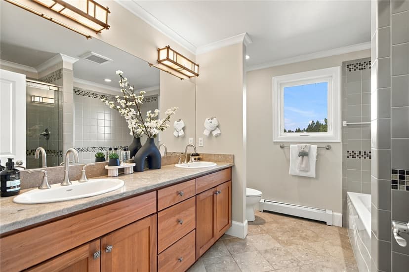 Property photo for 4326 SW Roxbury Street, Seattle photo 16