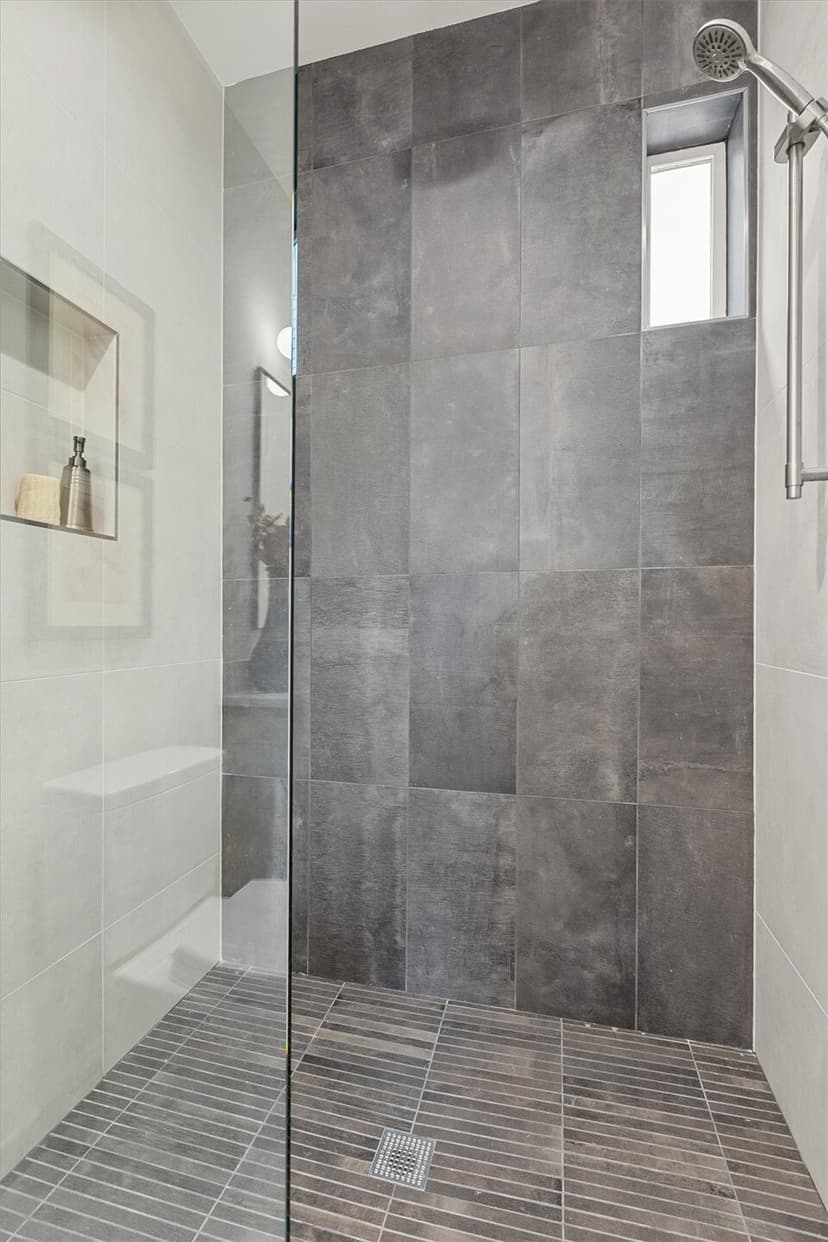 Property photo for 222 10th Avenue E #D, Seattle photo 20