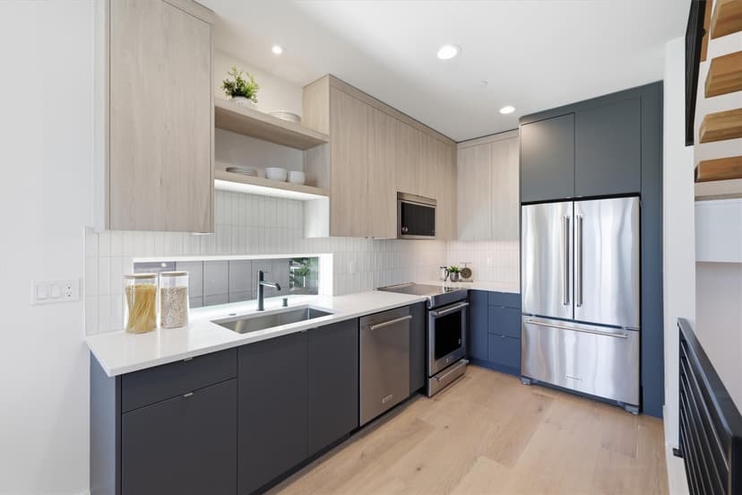 Property photo for 2011 Dexter Avenue N #A, Seattle photo 7