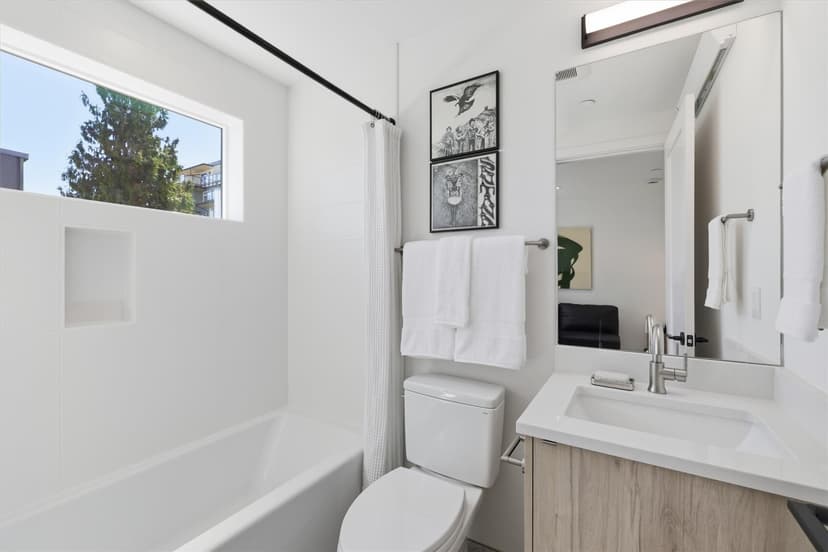 Property photo for 2011 Dexter Avenue N #A, Seattle photo 17