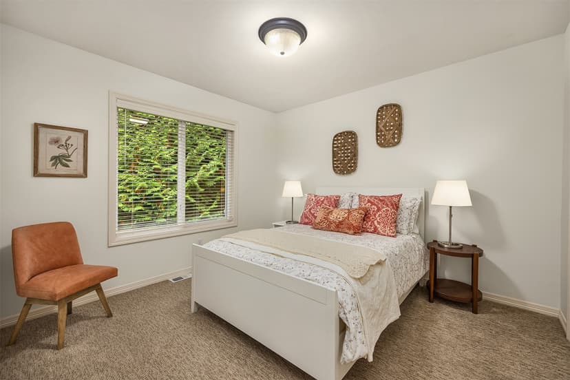 Property photo for 4963 162nd Place SE, Bellevue photo 27