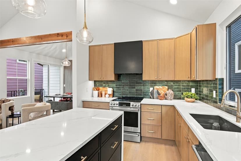 Property photo for 5606 11th Avenue NE, Seattle photo 10