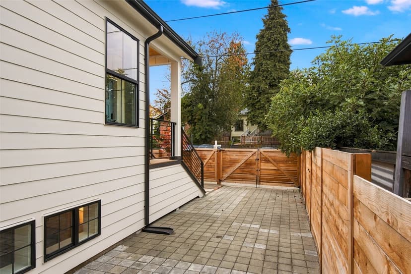 Property photo for 5606 11th Avenue NE, Seattle photo 34