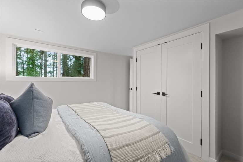 Property photo for 3901 151st Avenue SE, Bellevue photo 28