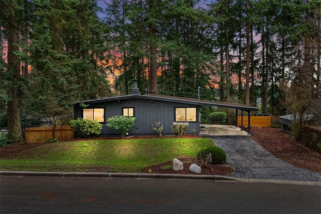 Property photo for 3901 151st Avenue SE, Bellevue photo 5
