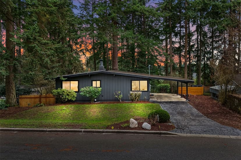 Property photo for 3901 151st Avenue SE, Bellevue photo 5