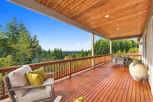 Property photo for 13622 Overlook Drive E, Bonney Lake photo 2